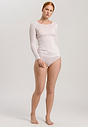 HANRO_241_W_Ultralight_LSLVShirt_071829_070101_060.jpg