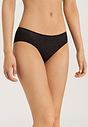 HANRO_241_W_Ultralight_MidiBriefs_071819_070019_040.jpg