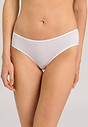 HANRO_241_W_Ultralight_MidiBriefs_071819_070101_040.jpg