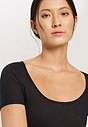 HANRO_241_W_Ultralight_SSLVShirt_071827_070019_090.jpg