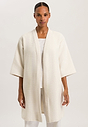 HANRO_241_W_UrbanCasuals_Robe_078825_072872_040.jpg
