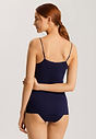 HANRO_242_W_Anne_SpaghettiTop_070931_072621_045.jpeg