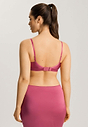 HANRO_242_W_Eva_SoftCupBra_070916_072414_045.jpeg