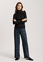 HANRO_242_W_Maria_TurtleneckShirt_070901_070924_060.jpeg