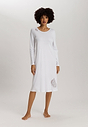 HANRO_251_W_BelinaNW_LSLVNightdress110cm_074824_070101_040.jpg