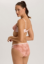 HANRO_251_W_Gale_SoftCupBra_070867_072111_045.jpg