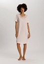 HANRO_251_W_Liz_SSLVNightdress100cm_074796_072337_060.jpg