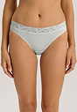 HANRO_251_W_Moments_MiniBriefs_071481_072534_040.jpg