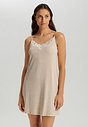 HANRO_251_W_NaturalElegance_SpaghettiDress90cm_074901_073012_040.jpg