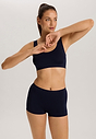 HANRO_251_W_TouchFeeling_CropTop_071810_071610_040.jpg