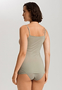 HANRO_251_W_Ultralight_SpaghettiTop_071820_072732_045.jpg