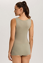 HANRO_251_W_Ultralight_TankTop_071821_072732_045.jpg