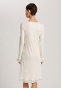 HANRO_252_W_Claire_LSLVNightdress100cm_074768_072123_045.jpg
