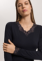 HANRO_252_W_Dana_LSLVShirt_071841_070019_090.jpg