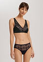 HANRO_252_W_Holly_SoftCupBra_070821_070019_040.jpg