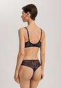 HANRO_252_W_Holly_UWireBra_070822_070019_045.jpg