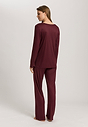 HANRO_252_W_LilithNW_LSLVPajama_074781_072421_045.jpg