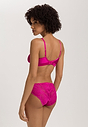 HANRO_252_W_Lilith_SoftCupBra_070835_071370_045.jpg
