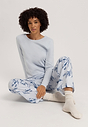 HANRO_252_W_LoungyNights_LSLVShirt_076491_072512_061.jpg