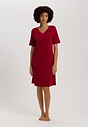 HANRO_252_W_MomentsNW_SSLVNightdress100cm_077040_072418_060.jpg