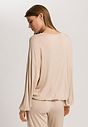 HANRO_252_W_NaturalWear_LSLVShirt_078888_072216_045.jpg