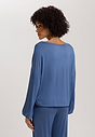 HANRO_252_W_NaturalWear_LSLVShirt_078888_072642_045.jpg