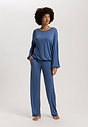 HANRO_252_W_NaturalWear_LSLVShirt_078888_072642_060.jpg
