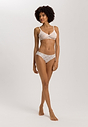HANRO_252_W_Ruby_MiniBriefs_070855_072123_060.jpg