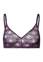 HANRO_252_W_Ruby_SoftCupBra_070852_072431_010.jpg