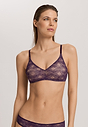 HANRO_252_W_Ruby_SoftCupBra_070852_072431_040.jpg