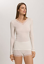 HANRO_252_W_WoolenLace_LSLVShirt_070830_072123_040.jpg