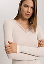 HANRO_252_W_WoolenLace_LSLVShirt_070830_072123_090.jpg