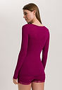 HANRO_252_W_WoolenLace_LSLVShirt_070830_072473_045.jpg