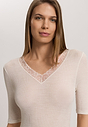 HANRO_252_W_WoolenLace_SSLVShirt_070829_072123_090.jpg
