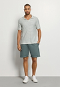 HANRO_261_M_Travelwear_SSLVShirtVNeck_075865_073114_060.jpeg