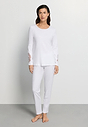 HANRO_261_W_BelenNW_LSLVPajama_074748_070101_040.jpeg