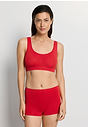 HANRO_261_W_CharlotteAdam_CropTop_074719_072442_040.jpeg