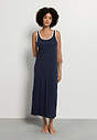 HANRO_261_W_Laura_SleevelessNightdress130cm_074265_071610_040.jpeg
