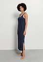 HANRO_261_W_Laura_SleevelessNightdress130cm_074265_071610_060.jpeg