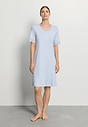 HANRO_261_W_MomentsNW_SSLVNightdress100cm_077040_072581_060.jpeg