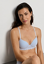 HANRO_261_W_Moments_PaddedBra_071503_072581_090.jpeg