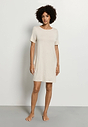 HANRO_261_W_NaturalElegance_SSLVNightdress90cm_074949_073080_060.jpeg