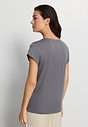 HANRO_261_W_NaturalShirt_SSLVShirtVNeck_078256_072181_045.jpeg