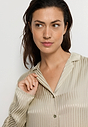 HANRO_261_W_SleepLounge_LSLVBigshirt_074857_072661_091.jpeg