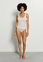 HANRO_261_W_Ultralight_TankTop_071821_071347_060.jpeg