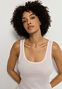 HANRO_261_W_Ultralight_TankTop_071821_071347_090.jpeg