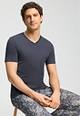 Close-up view of a men model wearing HA stormy gray cotton S/SLV Shirt V-Neck
