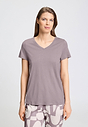 Front view of a women model wearing HA stormy rose modal/viscose/tencel S/SLV Shirt