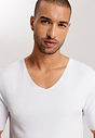 HANRO_B_M_CleanCut_SSLVShirtVNeck_073251_070101_090.jpg