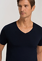 HANRO_B_M_CottonSuperior_SSLVShirtVNeck_073089_070593_090.jpg